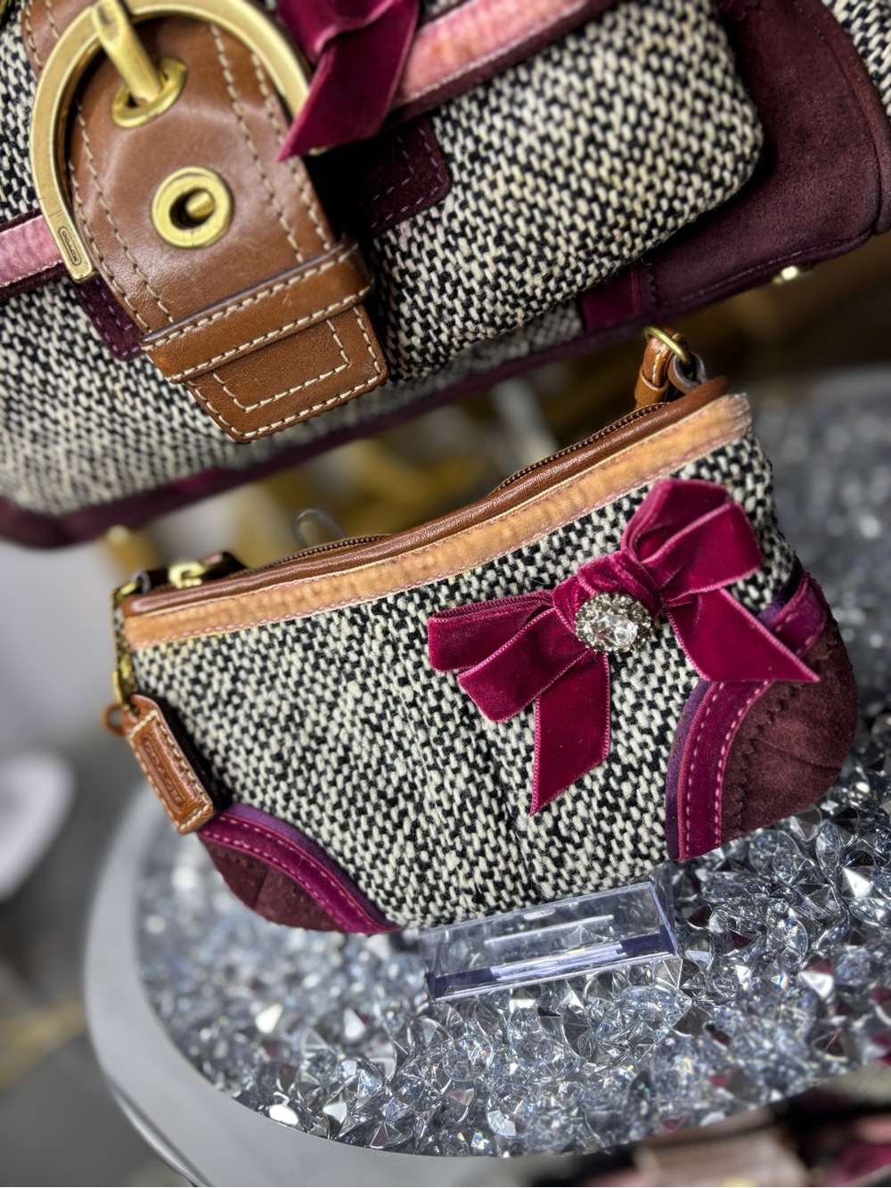 Coach 2005 vintage Soho Tweed Y2K Swarovski Bow satchel w/matching wristlet GUC - Picture 4 of 17